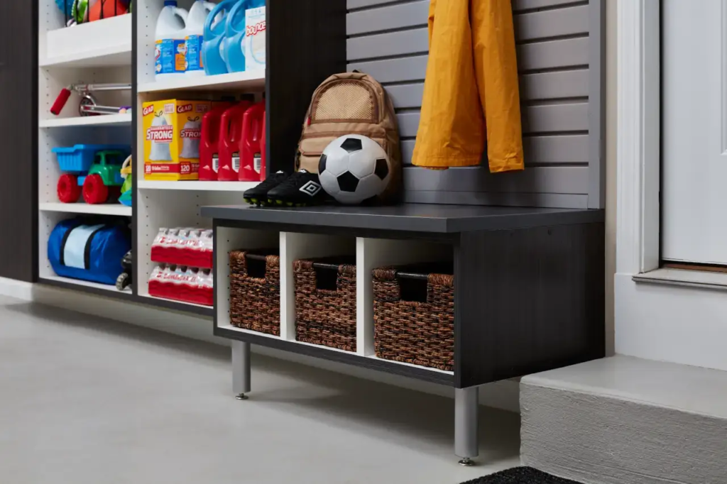 Entryway with basket storage
